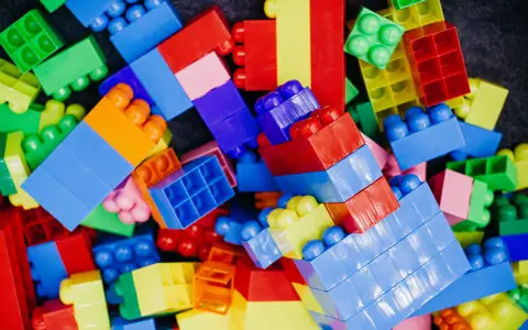 Representative photo: Pile of colorful toy building bricks. Not the exact product; the deal link goes to the actual product.